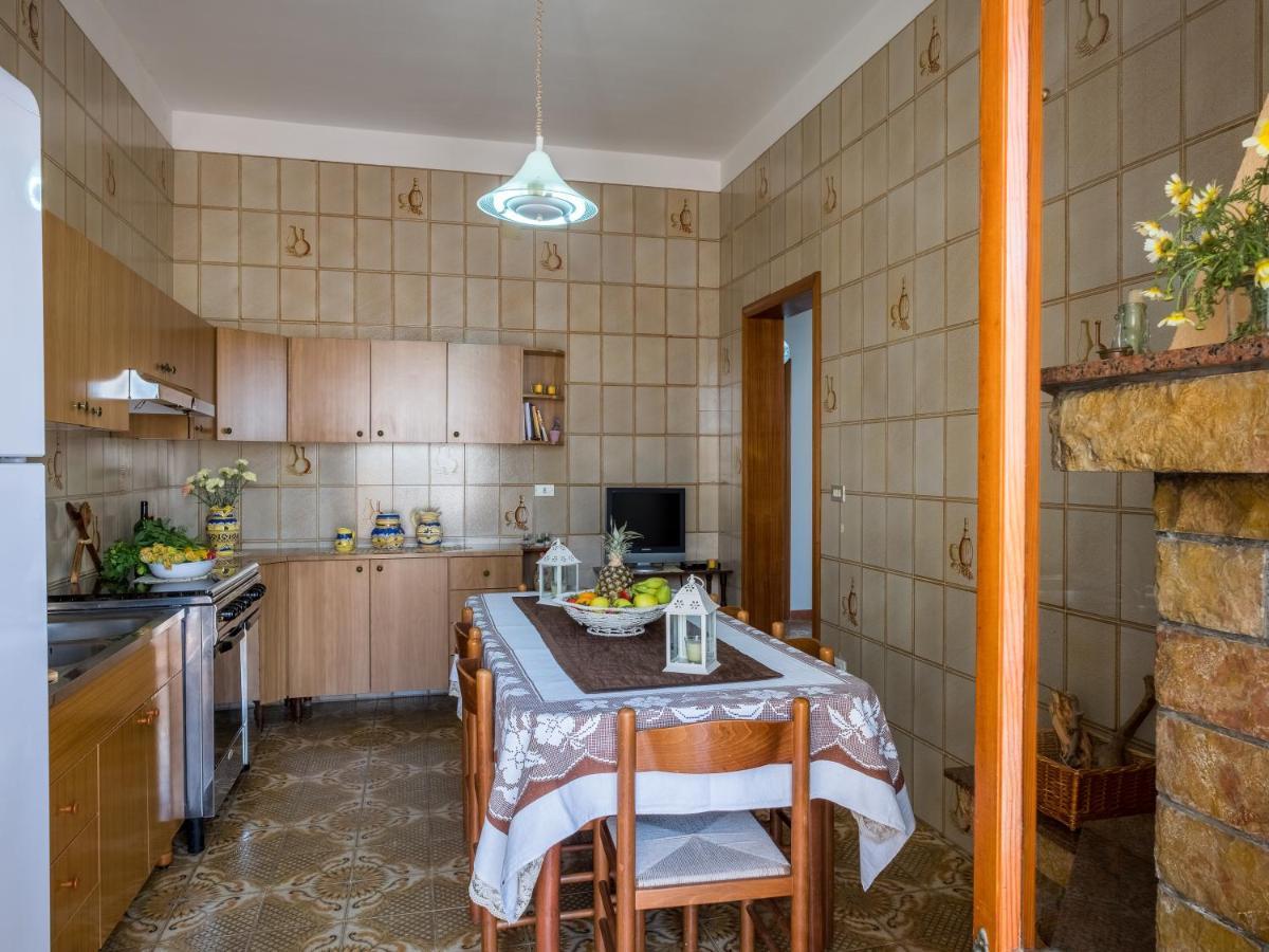 Villetta Lucia Taviano  Exteriör bild